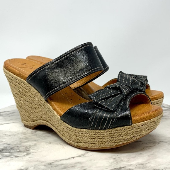 Sandales Plateforme NAYA Noires En Cuir - Taille 10M (US), Occasion En Très Bon état, Talon Wedge Confortable